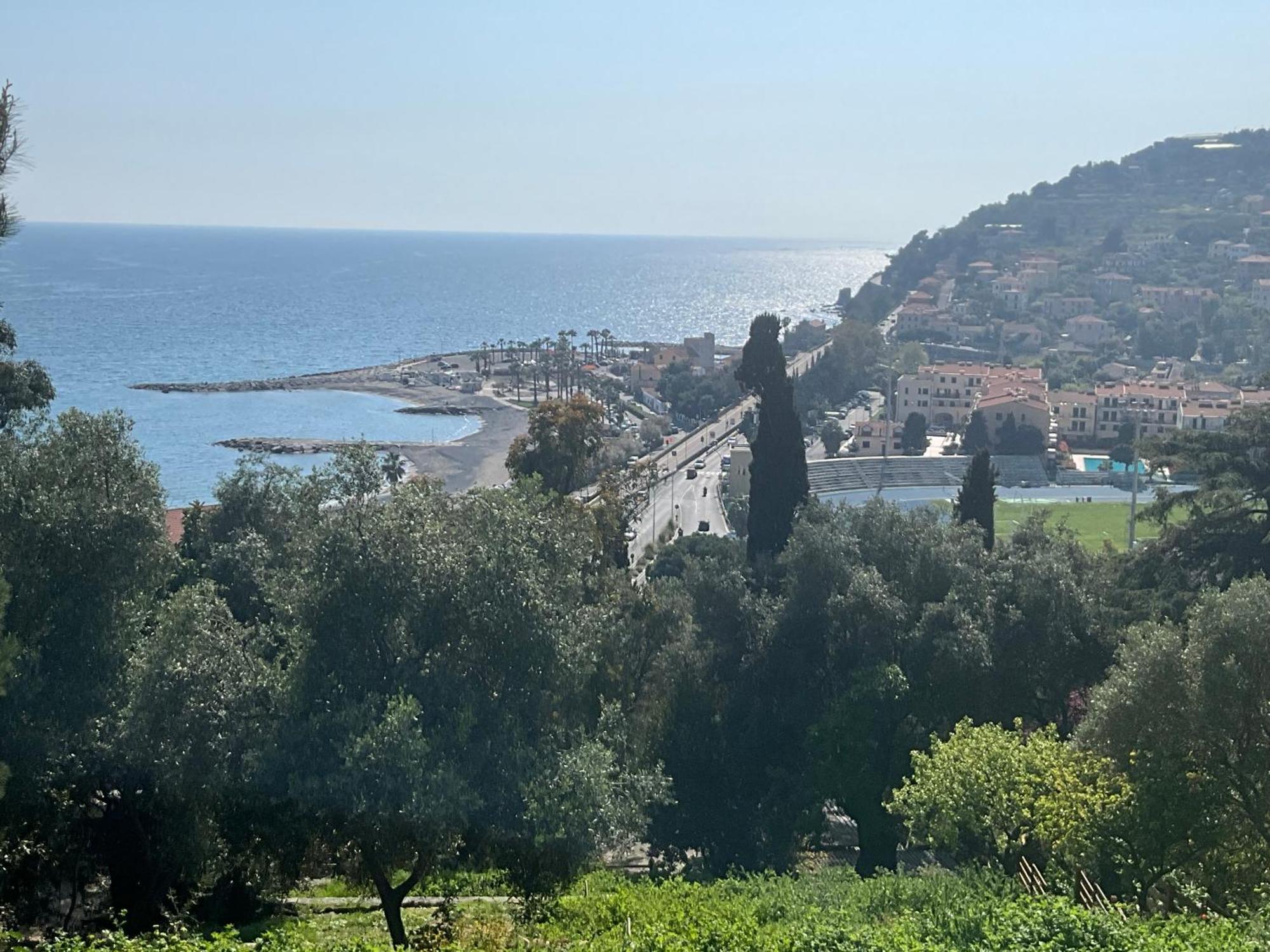 Studio Mer Piscine Cala Di Sole Imperia Italie Mono Locale Une Seule Piece 외부 사진
