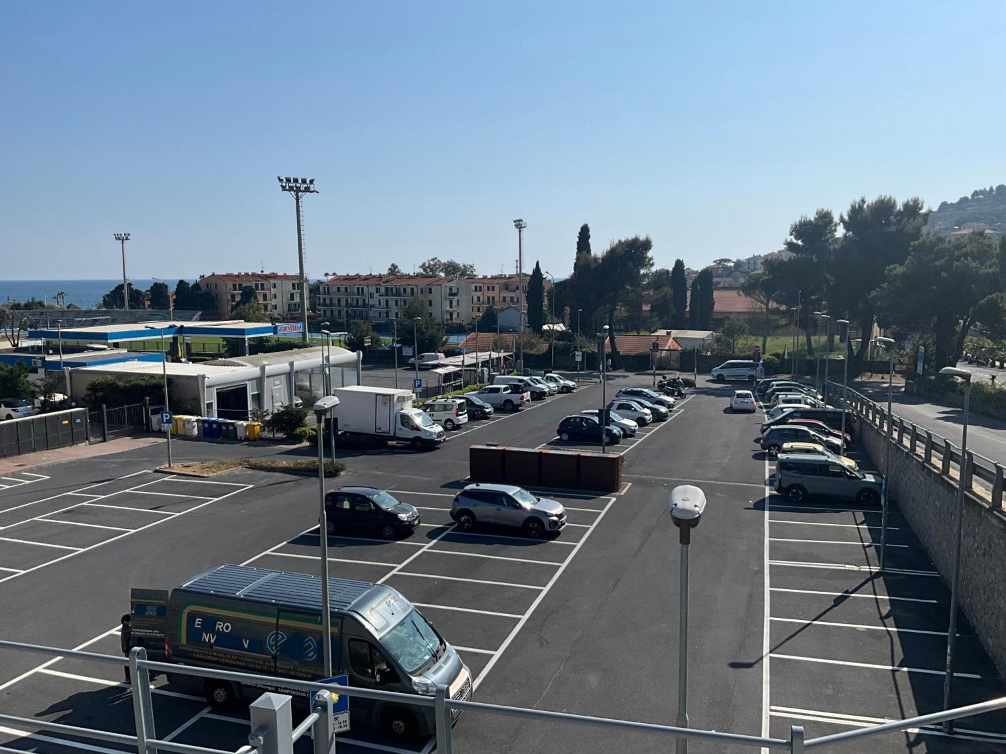 Studio Mer Piscine Cala Di Sole Imperia Italie Mono Locale Une Seule Piece 외부 사진